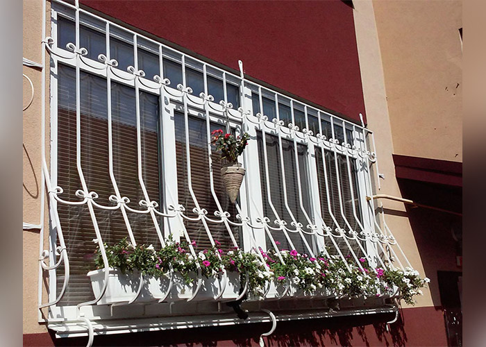Выбираем решетки на балкон